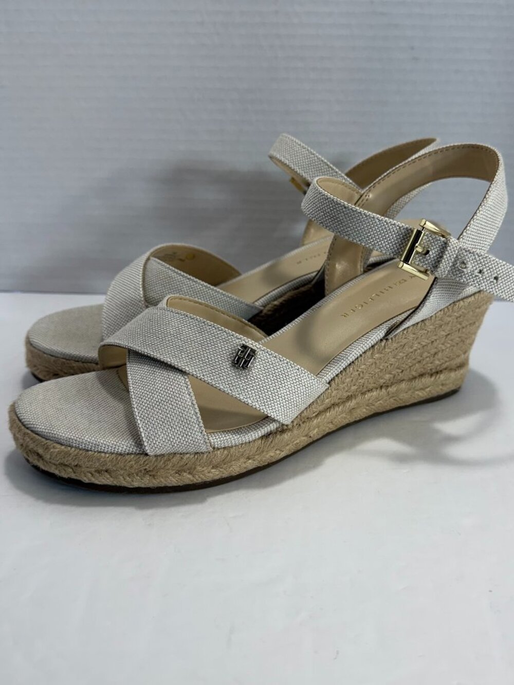 Tommy Hilfiger Women's 7.5 Gold Canvas Espadrille Wedge Sandals TH Logo Buckle